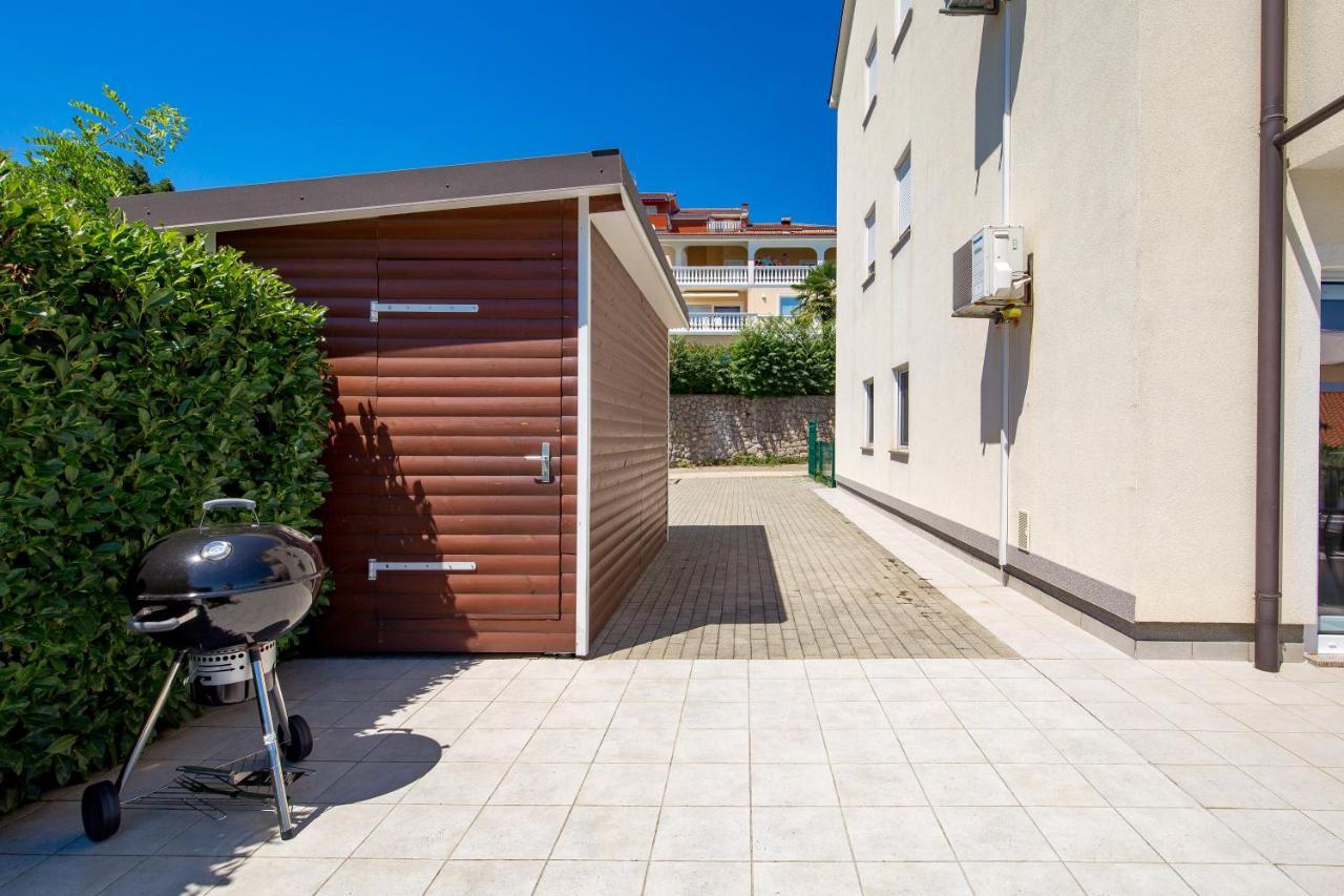 Pool Apartment Maurina Opatija With Sea View Ičići Екстериор снимка